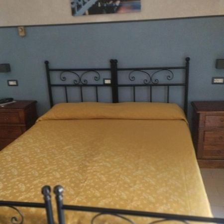 Hotel Ristorante Stella ปาเลสตรินา ภายนอก รูปภาพ
