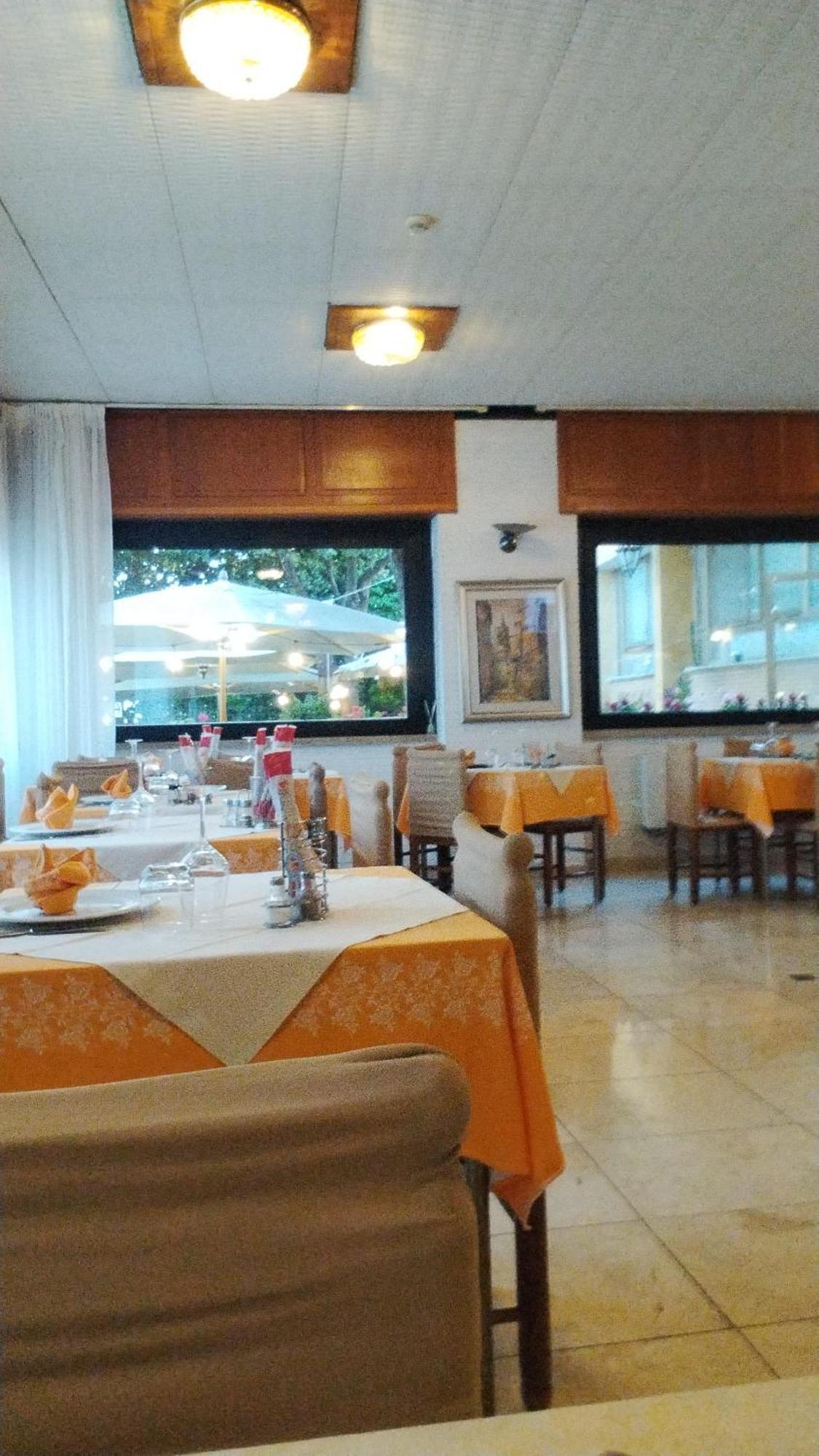 Hotel Ristorante Stella ปาเลสตรินา ภายนอก รูปภาพ