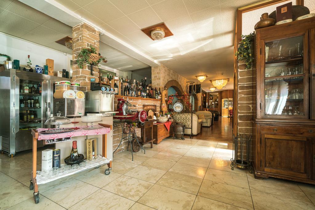 Hotel Ristorante Stella ปาเลสตรินา ภายนอก รูปภาพ